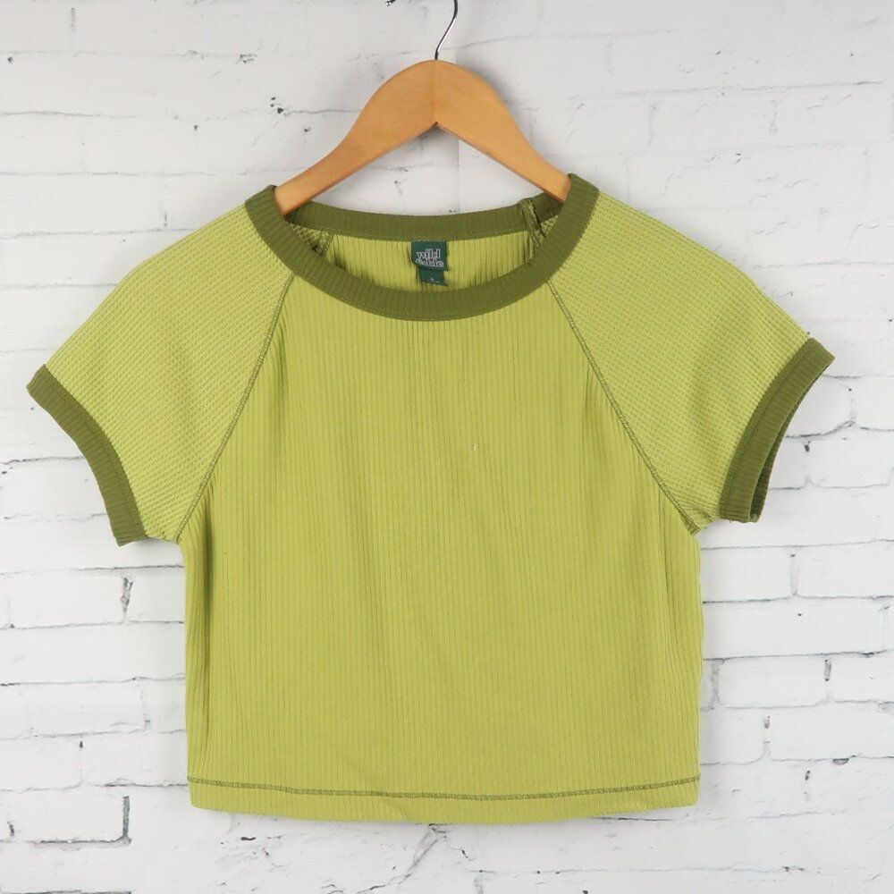 WILD FABLE GREEN CREW NECK CROPPED RIBBED WITH WAFFLE PATTERN SLEEVES SIZE SMALL